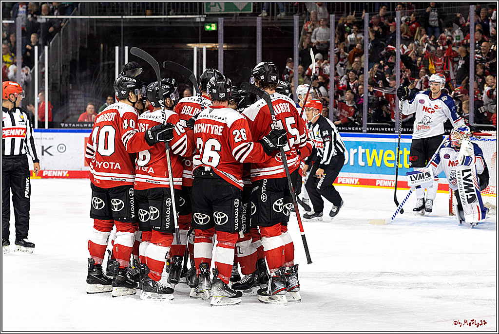 PENNY DEL;  Kölner Haie - Nuernberger Ice Tigers; Köln, 18.11.2022